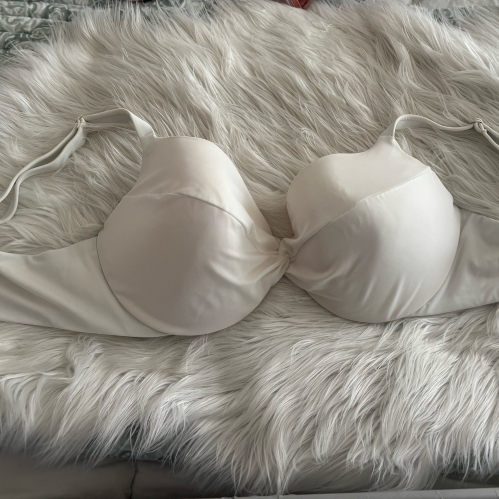 Victoria Secret Twist Removable Push-Up Bikini Top in White Size 40DD